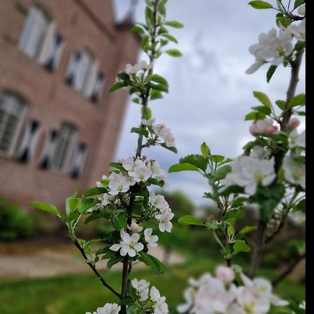 Kasteel Aldenghoor Bed & Breakfast Haelen Luaran gambar