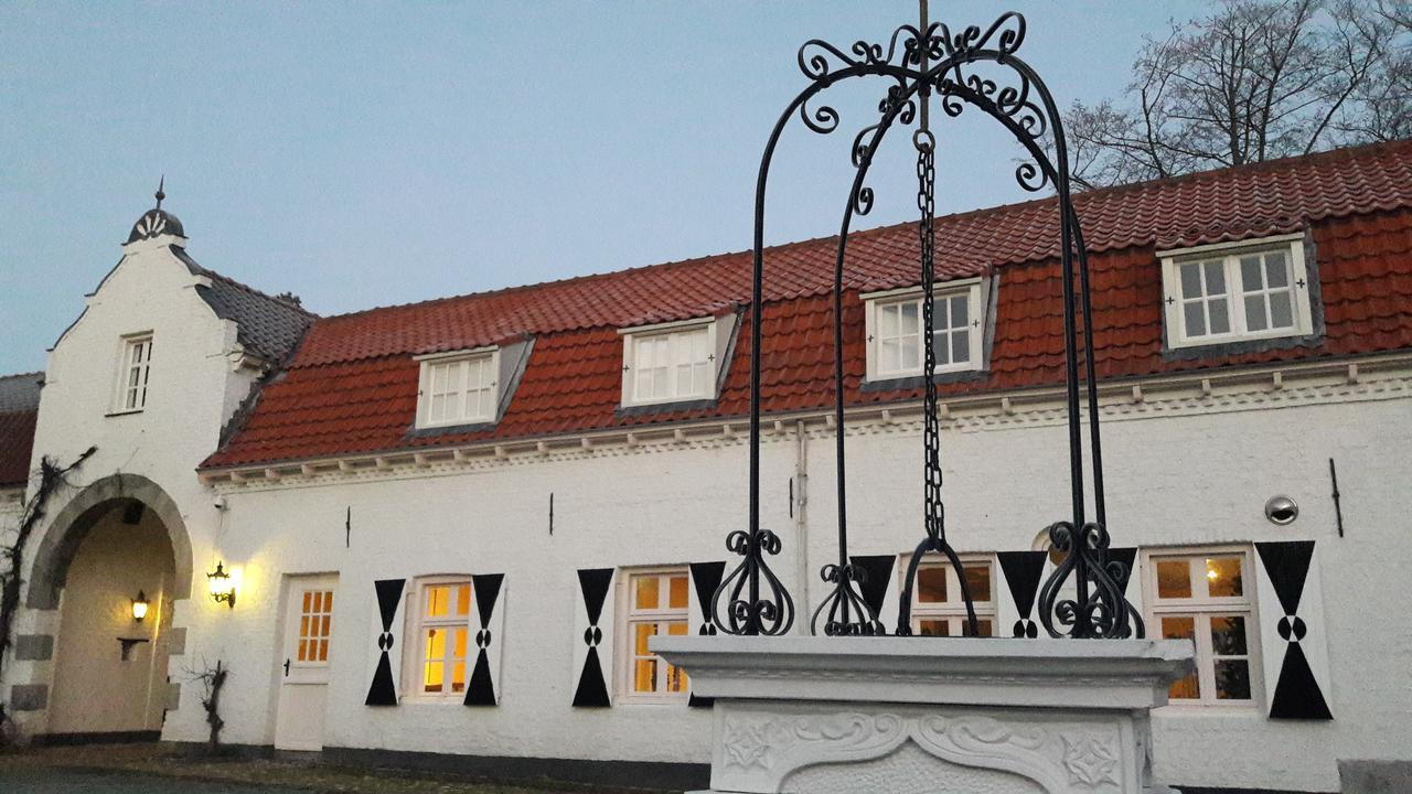 Kasteel Aldenghoor Bed & Breakfast Haelen Luaran gambar